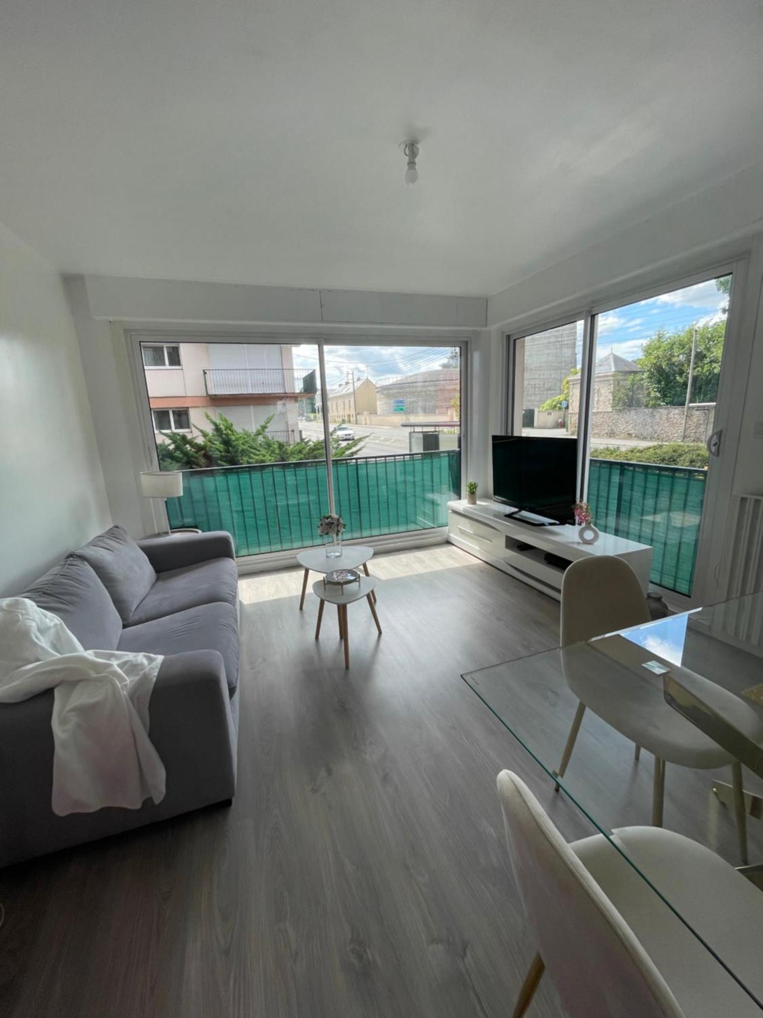 4 Personnes 1 Ch Laval (Mayenne)